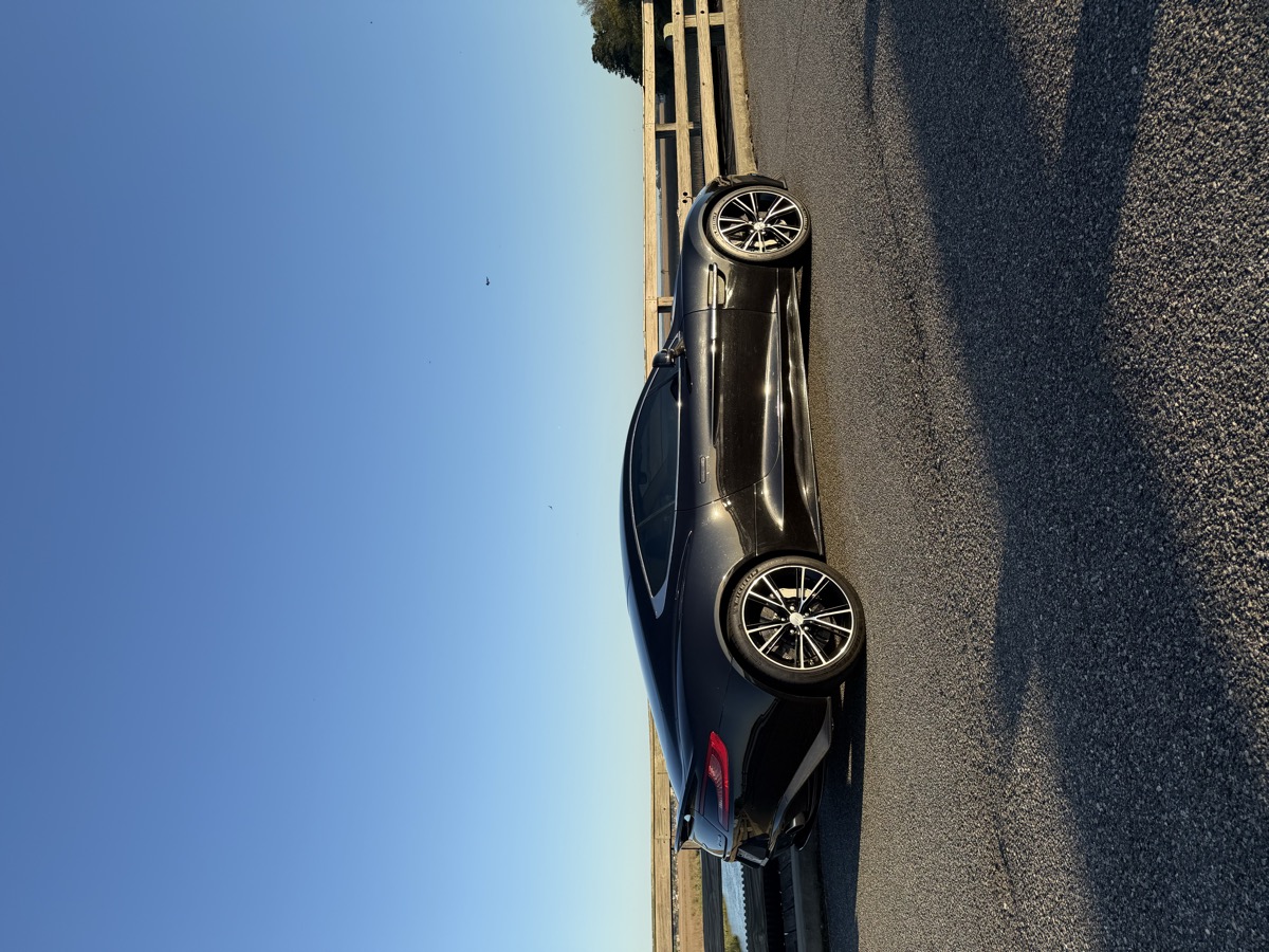 Aston Martin Vanquish